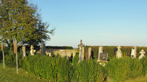 15 ljet muzej grobnih kamenov u Čembi
