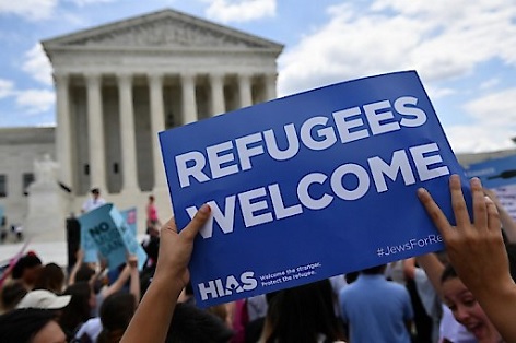Demonstration vor dem U.S. Supreme Court in Washington wegen der Bestätigung zu Trumps Einreiseverbot