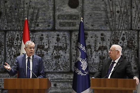 Bundespräsident Alexander Van der Bellen mit Israels Präsident Reuven Rivlin (R) in Jerusalem